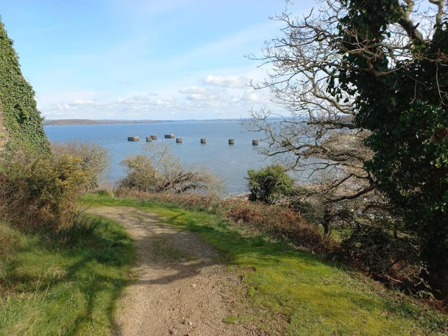 Presqu'Ile De Crozon - Proche Voie Verte Et Plage Lanvéoc Eksteriør billede